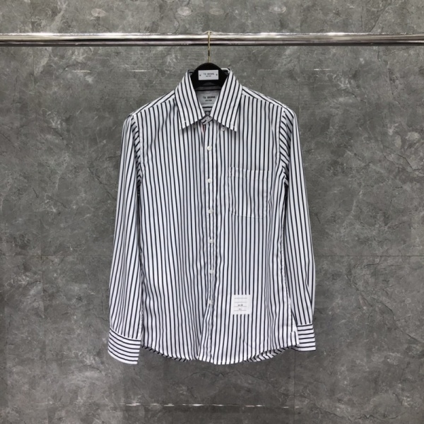 톰브라운 셔츠 정품급