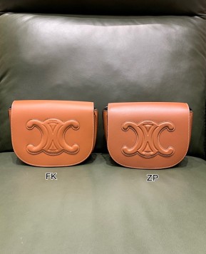 셀린느 퀴르 숄더백