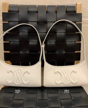 셀린느 퀴르 숄더백