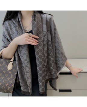 구찌 울실크 스카프