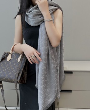 구찌 울실크 스카프