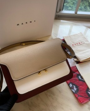 마르니 트렁크백