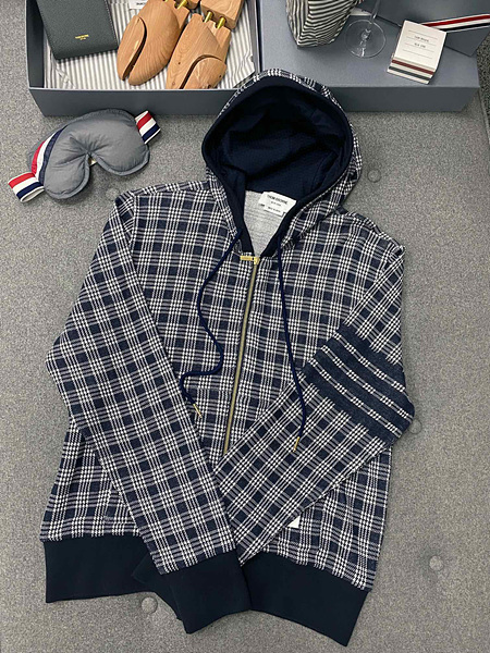 톰브라운 후드집업