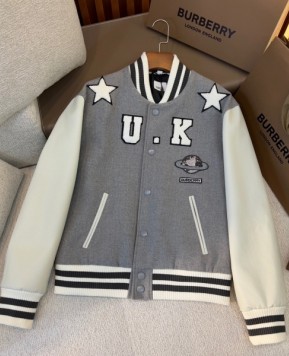 버버리 야구 점퍼