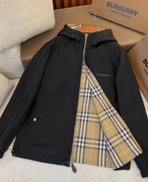 버버리 남성 바람막이