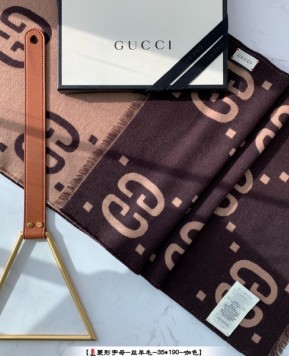 구찌 울 머플러