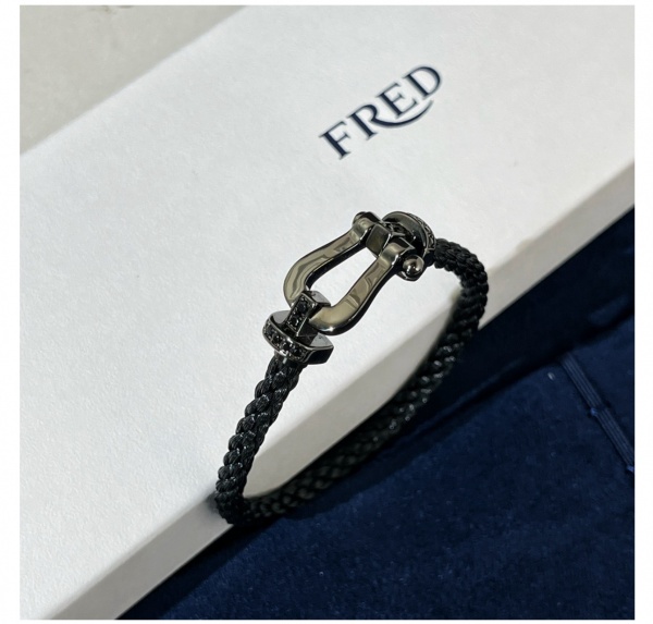 fred 브레이슬릿