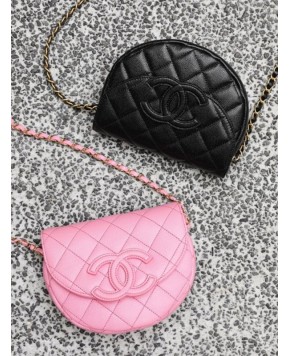 샤넬 23p cc로고 메신저백 (2color)