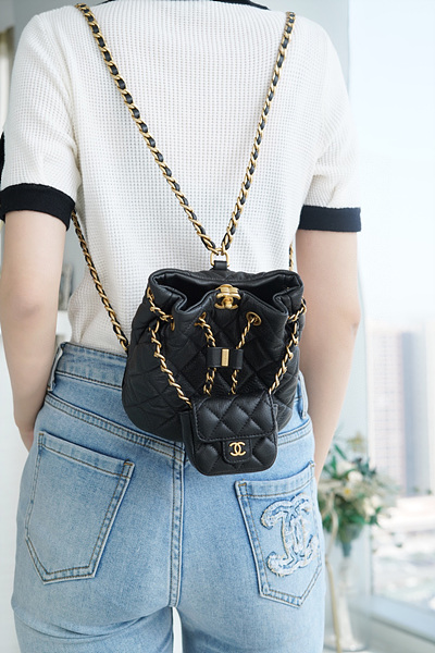 샤넬 백참 버킷 에어팟 케이스 백팩 AS3947