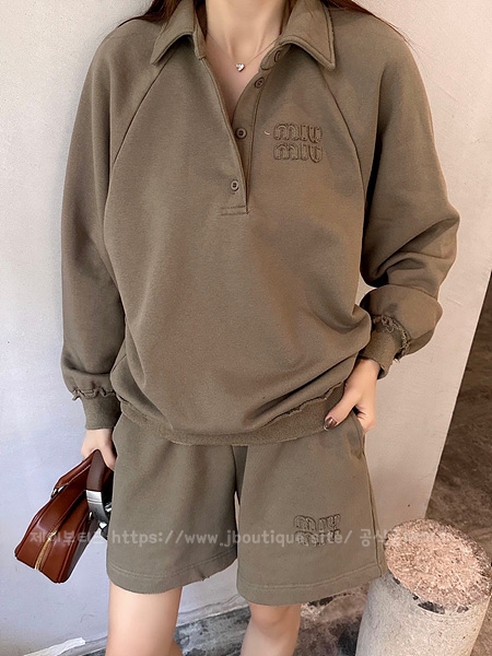 미우미우 투피스