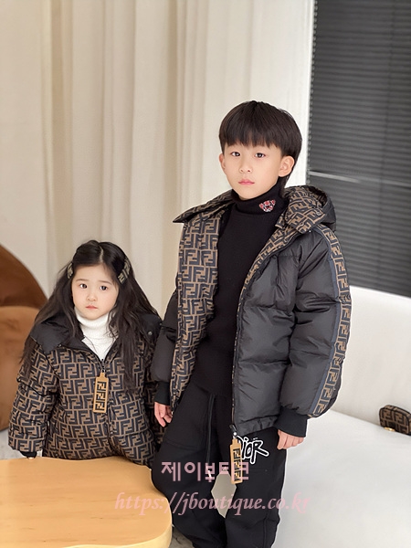 펜디 리버서블 키즈 패딩 점퍼