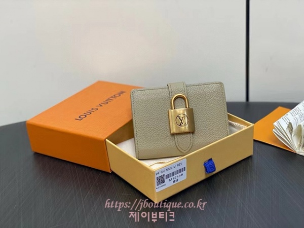 루이비통 로우 키 컴팩트 지갑