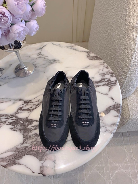 프라다 컬랩스 리나일론 및 스웨이드 엘라스틱 스니커즈 (남녀공용)