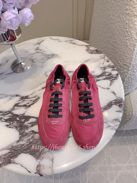 프라다 컬랩스 리나일론 및 스웨이드 엘라스틱 스니커즈 (남녀공용)