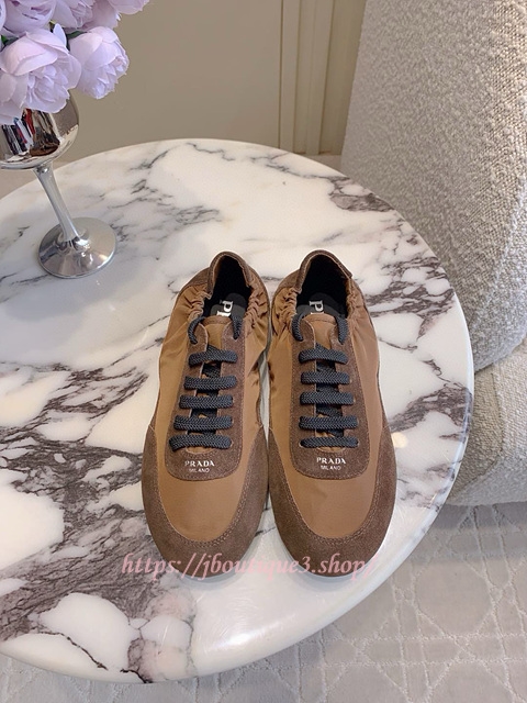 프라다 컬랩스 리나일론 및 스웨이드 엘라스틱 스니커즈 (남녀공용)