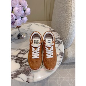 미우미우 스니커즈