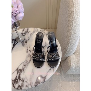 크리스찬 루부탱 샌들