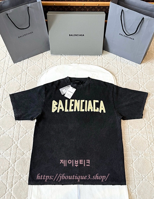 발렌시아가 반팔 티셔츠 (남녀 공용)