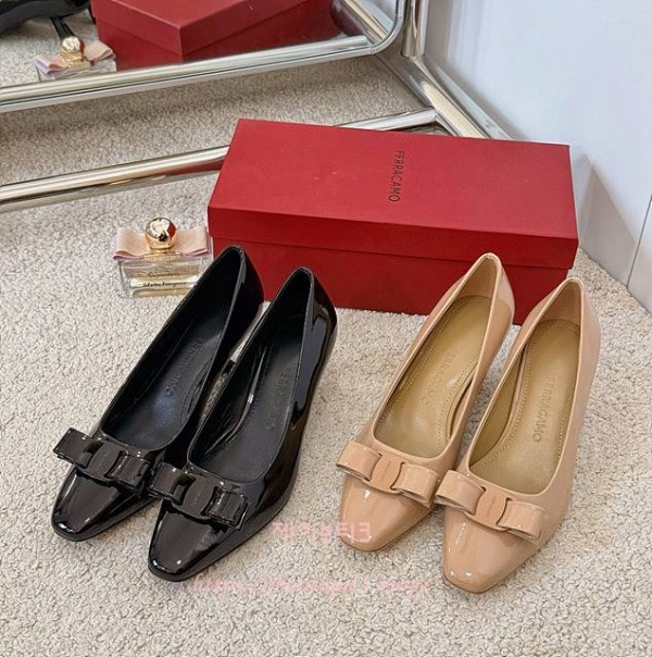 페라가모 펌프스 (2color)