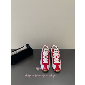 미우미우 스니커즈