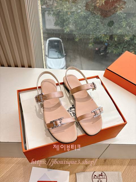 에르메스 크리스탈 샌들