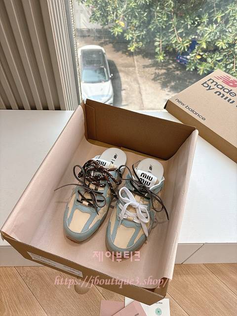 미우미우 X 뉴발란스 530 SL