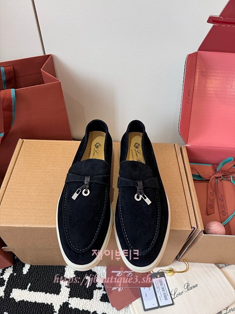 로로피아나 썸머워크