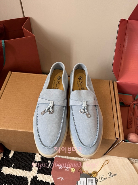 로로피아나 썸머워크