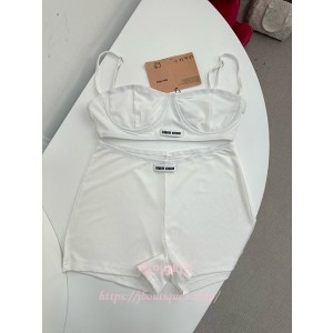 미우미우 비키니