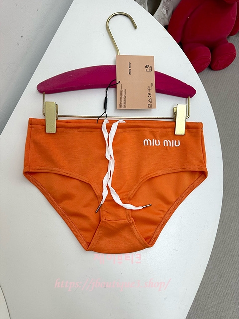 미우미우 스윔 팬츠