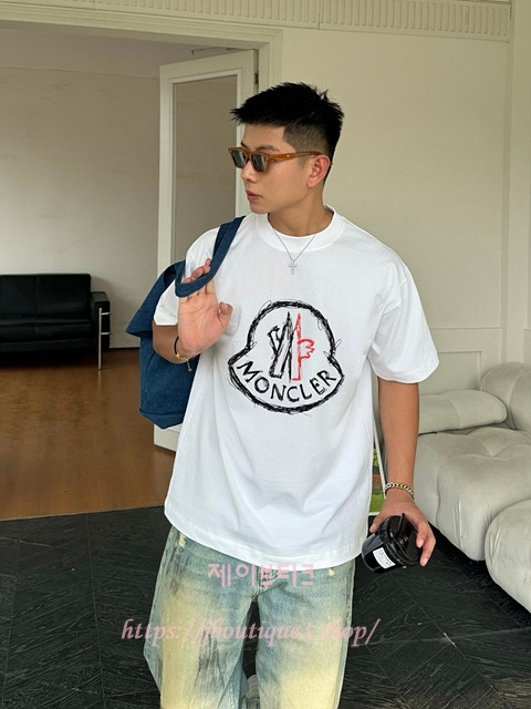 몽클레어 남성 반팔 티셔츠