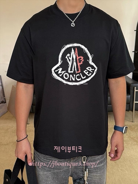 몽클레어 남성 반팔 티셔츠