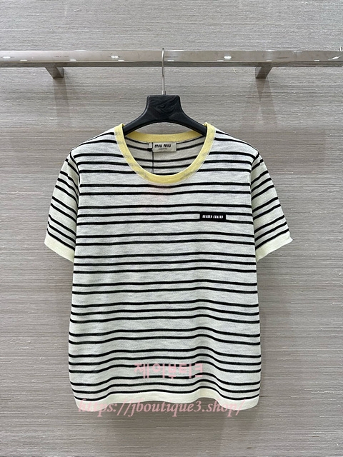 미우미우 반팔 티셔츠