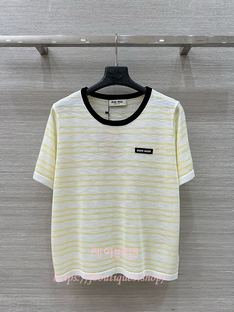 미우미우 반팔 티셔츠