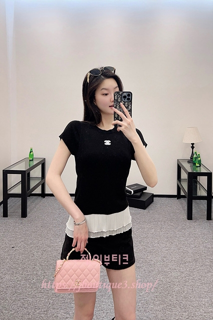 샤넬 반팔 니트