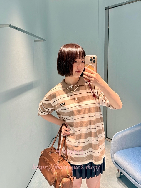 미우미우 긴팔 카라 티셔츠