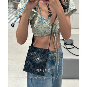 바오바오 프리즘 숄더백