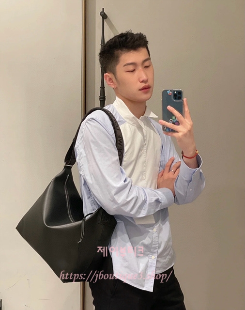 로에베 CUBI 크로스바디 백