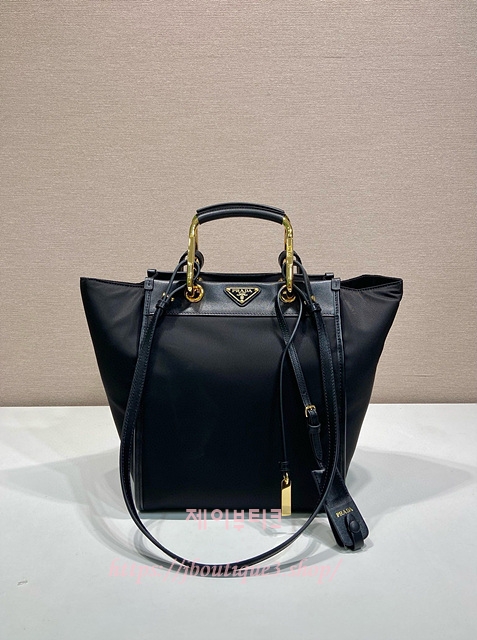 프라다 리나일론 및 가죽 미디엄 토트백