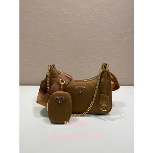 프라다 리에디션 2005 리나일론 백