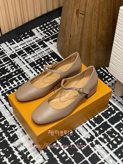 토즈 메리제인 펌프스