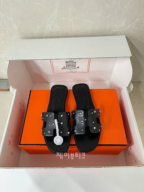 에르메스 오란 샌들