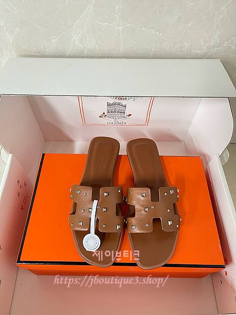 에르메스 오란 샌들
