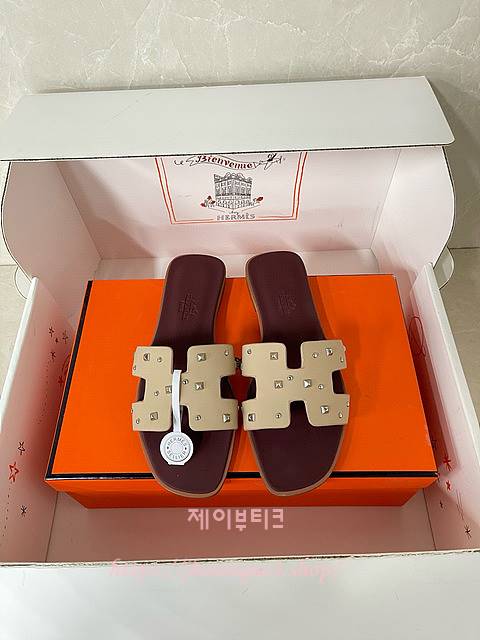 에르메스 오란 샌들