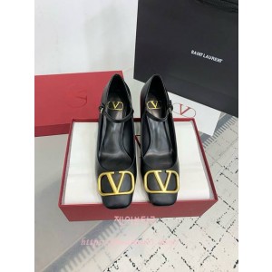 발렌티노 펌프스