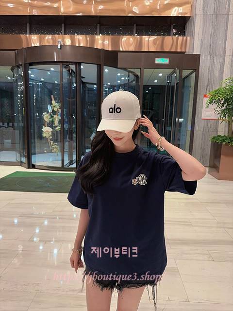 몽클레어 반팔 티셔츠 (남녀 공용)