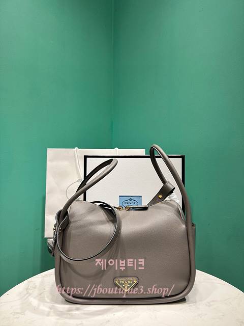 프라다 달링 레더 핸드백