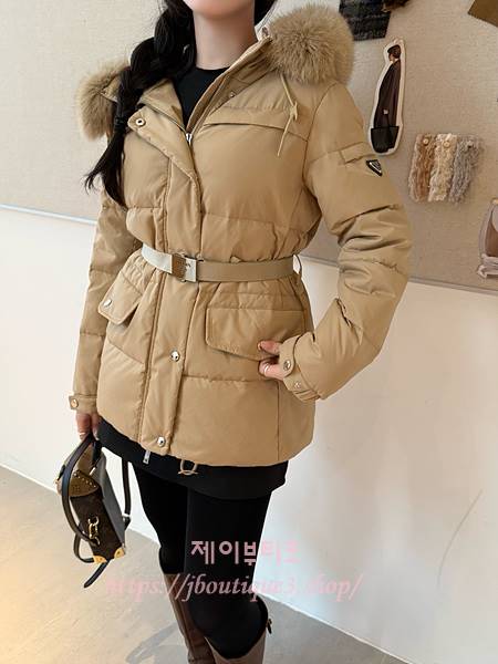 프라다 여성 패딩