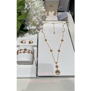 디올 Rose des Vents 목걸이