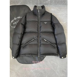 프라다 남성 패딩